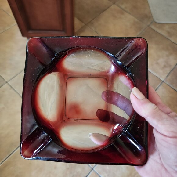 MCM Anchor Hocking Ruby & Emerald Glass Ashtray Set Nesting - Picture 4 of 13